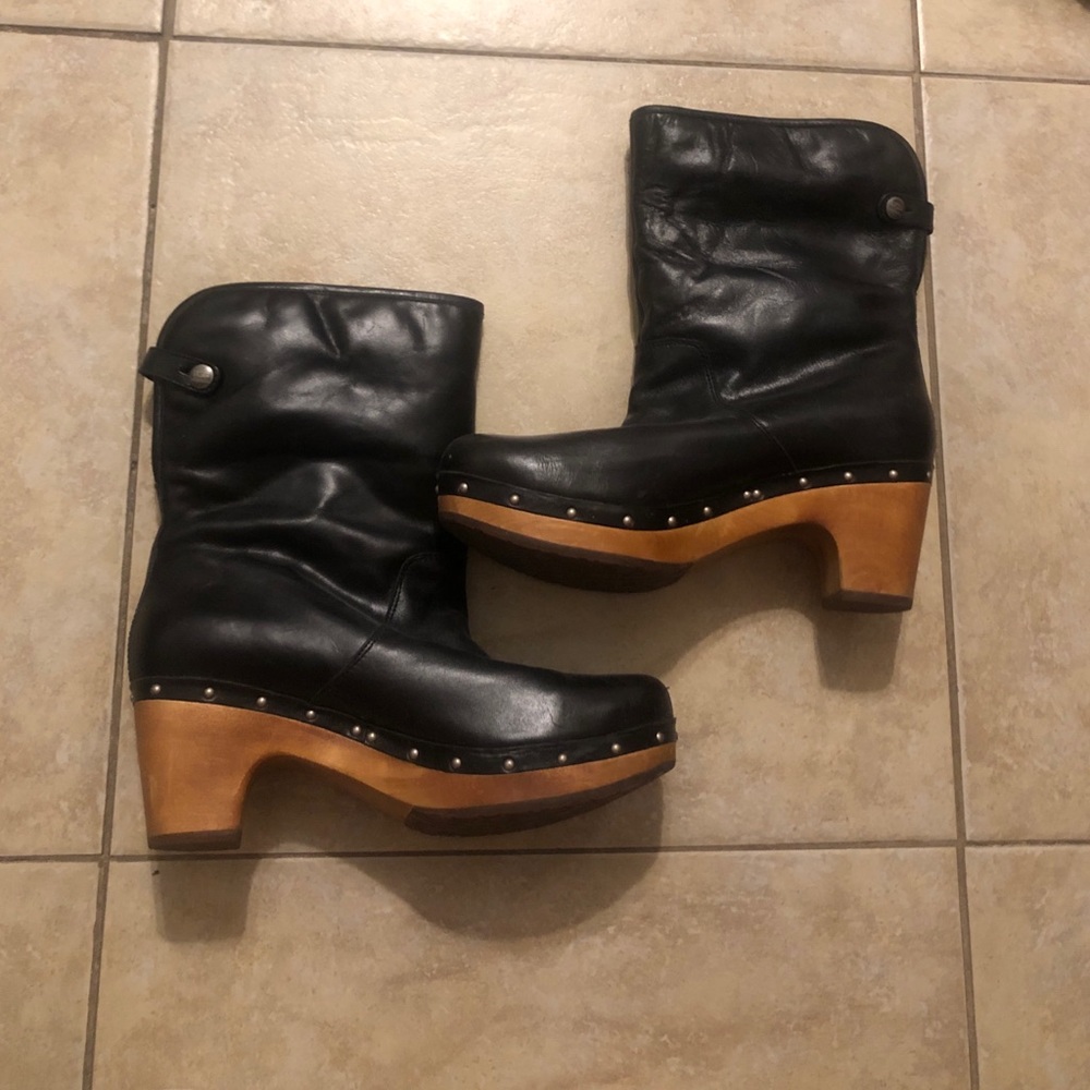 Genuine Leather Ugg Boots Black